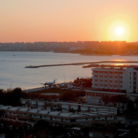 בויוקצ'קמג'ה Eser Premium Hotel & Spa מראה חיצוני תמונה Sunset over the Gulf of Chania