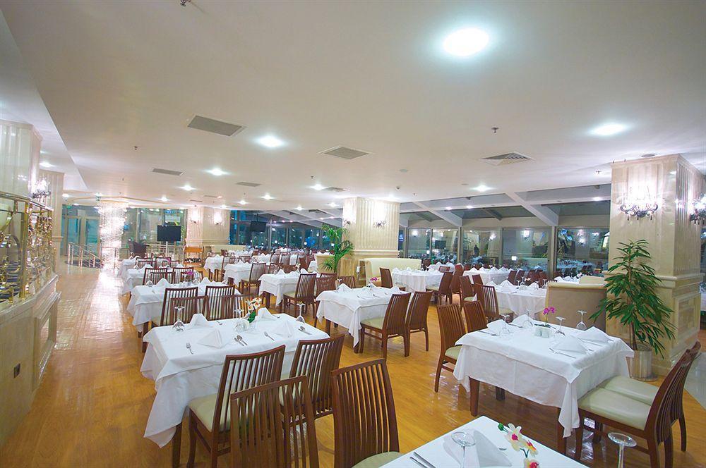 בויוקצ'קמג'ה Eser Premium Hotel & Spa מראה חיצוני תמונה The restaurant