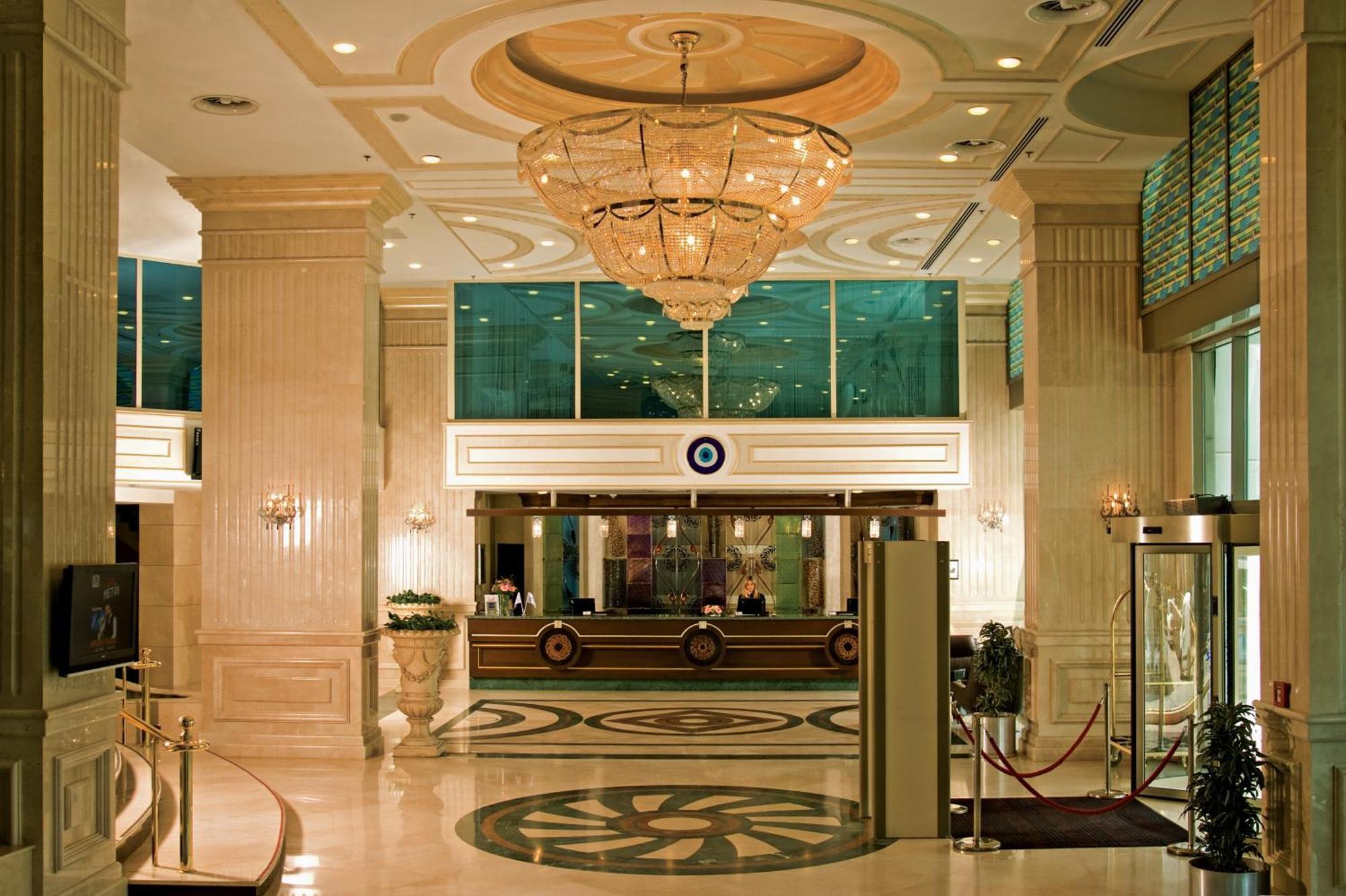 בויוקצ'קמג'ה Eser Premium Hotel & Spa מראה חיצוני תמונה Lobby