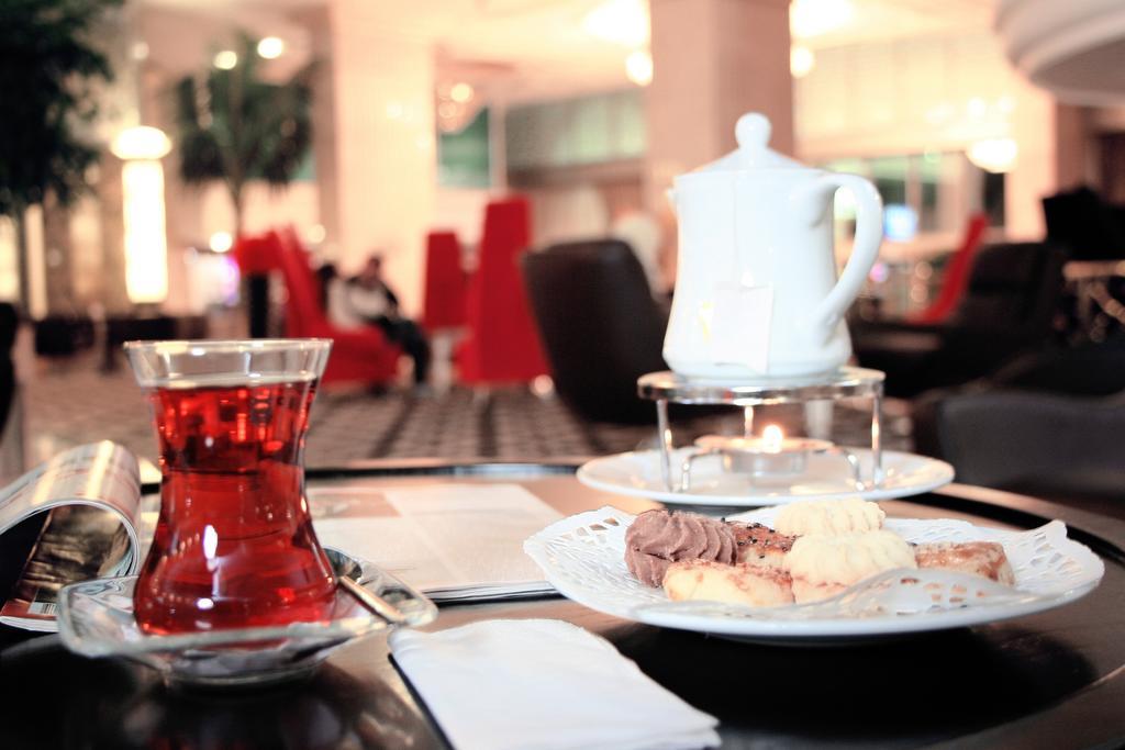בויוקצ'קמג'ה Eser Premium Hotel & Spa מראה חיצוני תמונה Turkish tea