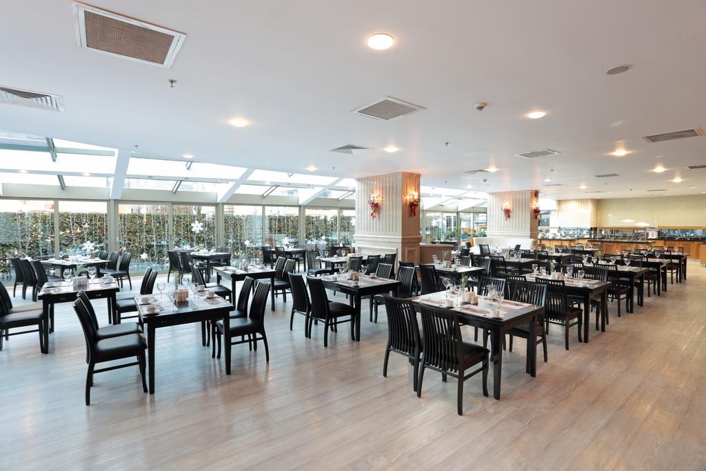 בויוקצ'קמג'ה Eser Premium Hotel & Spa מראה חיצוני תמונה The restaurant