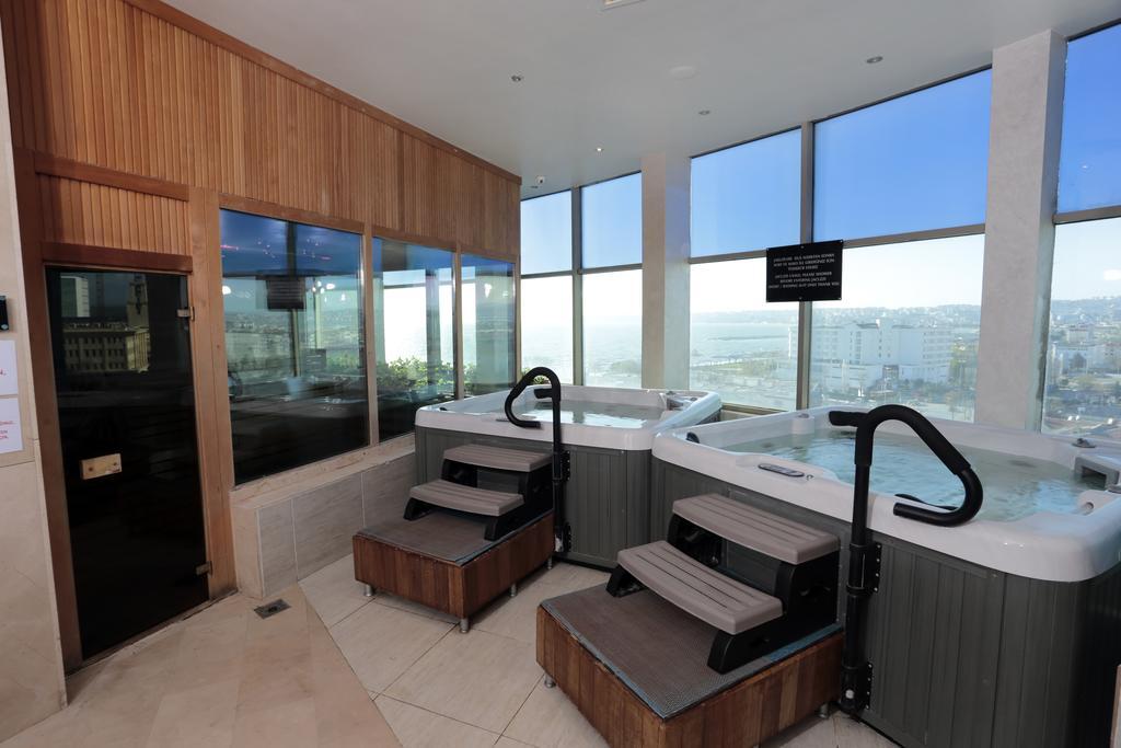בויוקצ'קמג'ה Eser Premium Hotel & Spa מראה חיצוני תמונה The spa at the 100th floor of the tower