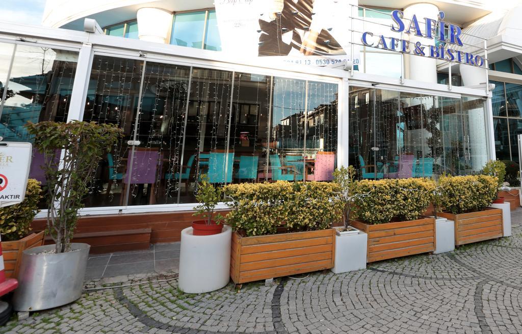 בויוקצ'קמג'ה Eser Premium Hotel & Spa מראה חיצוני תמונה Café & Bistro