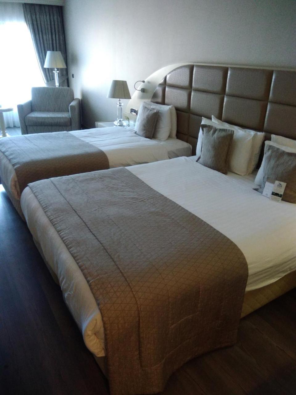 בויוקצ'קמג'ה Eser Premium Hotel & Spa מראה חיצוני תמונה A bed runner